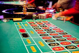 Antarmuka permainan Monopoly Live di ormas toto dengan papan permainan dan opsi taruhan